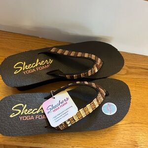 Skechers Savasana Beaded chocolate yoga foam sandal flip flops NWT